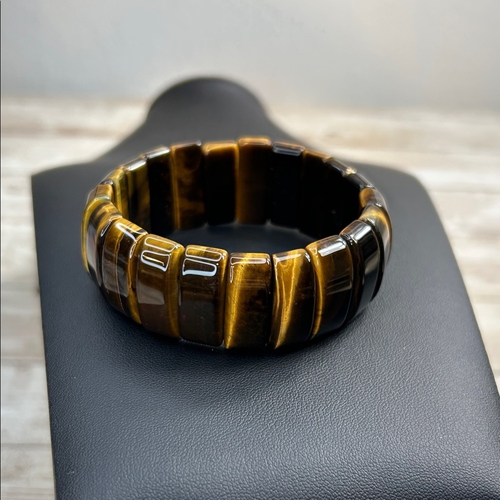 Gorgeous Tigers eye stone stretch Bracelet